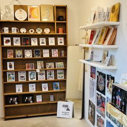 Warm Shape - Lots of locally designed greeting cards.