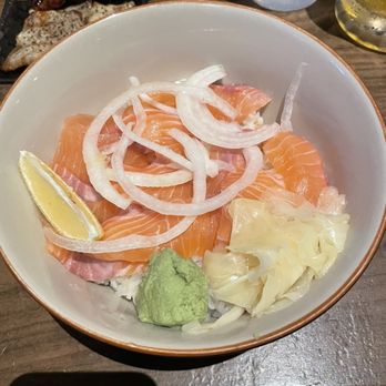 Issian - Salmon Don - Sushi Bars Near Me - Seattle, Washington