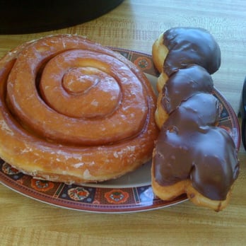 King's Donuts - Giant Dones - Donuts Near Me - Concord, California King's Donuts - Giant Dones - Donuts Near Me - Concord, California