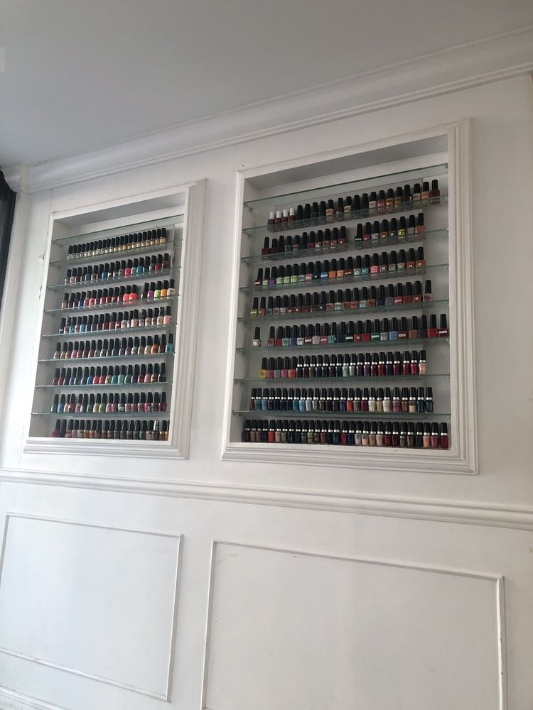 TIPS ‘N TOES NAIL SALON C 505 Central Precinct Westgate Center Alabang, Muntinlupa, Metro