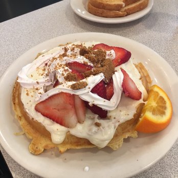 Ocean Diner - Strawberry cheesecake waffles - Diners Near Me - Hermosa Beach, California Ocean Diner - Strawberry cheesecake waffles - Diners Near Me - Hermosa Beach, California