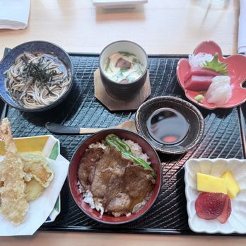 Momoya SoHo - Momoya Gozen - Sushi Bars Near Me - New York, New York Momoya SoHo - Momoya Gozen - Sushi Bars Near Me - New York, New York