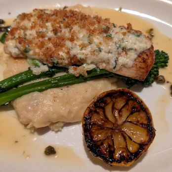 Cooper's Hawk Winery & Restaurant- Greenfield, WI - Wine Bars Near Me - Greenfield, Wisconsin Cooper's Hawk Winery & Restaurant- Greenfield, WI - Wine Bars Near Me - Greenfield, Wisconsin