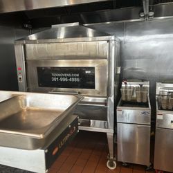 House of Chickens - Rotisserie area. Everything very clean