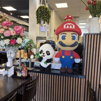 Hanoi Kitchen - Decor - Vietnamese Near Me - Ontario, California