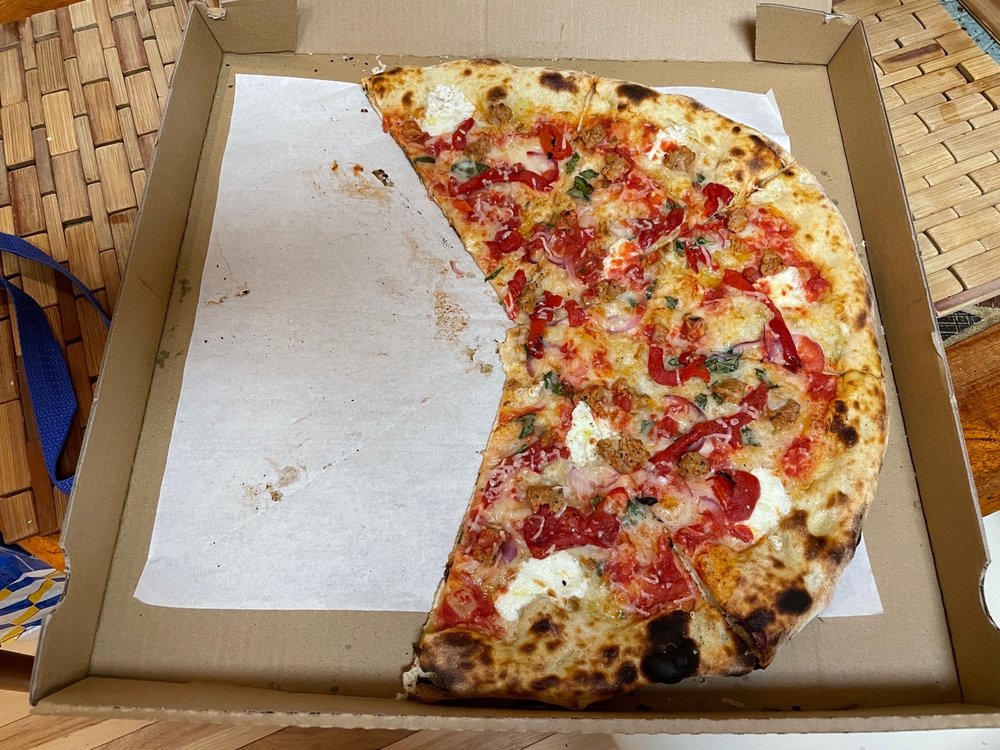 EMILIA’S PIZZERIA Updated October 2024 121 Photos & 457 Reviews