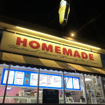 Snowflake Ice Cream Shoppe - Ice Cream & Frozen Yogurt Near Me - Riverhead, New York