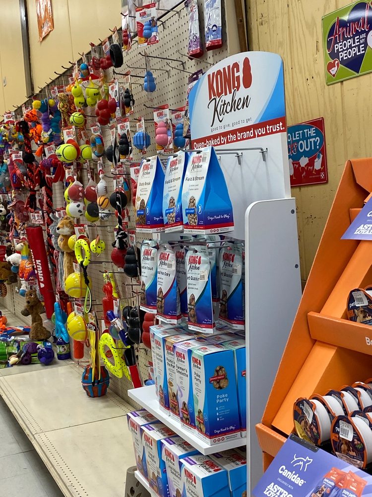 CLYDE’S FEED & ANIMAL CENTER Updated October 2024 14 Photos 3972 LockportOlcott Rd