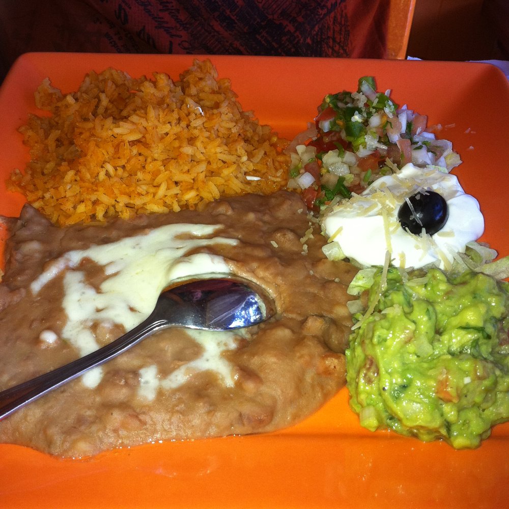 El Coronel Mexican Restaurant - fajita setup - Mexican Near Me - Sebastopol, California El Coronel Mexican Restaurant - fajita setup - Mexican Near Me - Sebastopol, California
