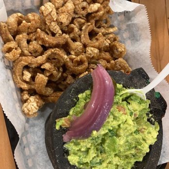 Carnitas El Tarasco - Crackling with guacamole - Tacos Near Me - Indianapolis, Indiana Carnitas El Tarasco - Crackling with guacamole - Tacos Near Me - Indianapolis, Indiana
