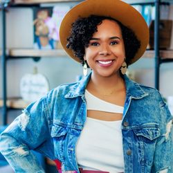 Kurlykoils - Britteny- Founder & CEO