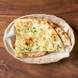 Amaravati Indian Restaurant - Garlic Green Chili Naan