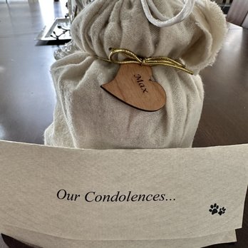 Only Cremations For Pets - Nicely packaged with certificate of individual cremation - Pet Transportation Near Me - Newport Beach, California Only Cremations For Pets - Nicely packaged with certificate of individual cremation - Pet Transportation Near Me - Newport Beach, California