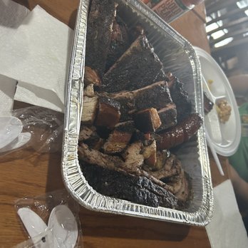 JL Smokehouse - Mark Wien platter with 6 meats. Amazing. - Barbeque Near Me - Phoenix, Arizona JL Smokehouse - Mark Wien platter with 6 meats. Amazing. - Barbeque Near Me - Phoenix, Arizona
