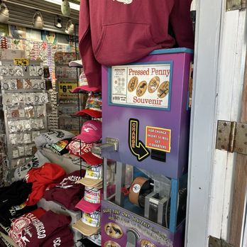 PIER 39 - Squished penny machine - Shopping Centers Near Me - San Francisco, California PIER 39 - Squished penny machine - Shopping Centers Near Me - San Francisco, California