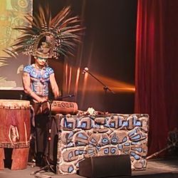 Teatro Vallarta - Riveting music