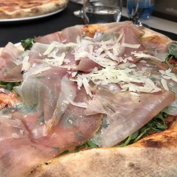 Vidà - Pizza mit Schinken & Rucola - Pizza Near Me - Cagliari, California Vidà - Pizza mit Schinken & Rucola - Pizza Near Me - Cagliari, California