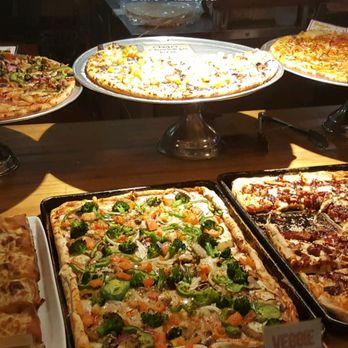 bill's pizzeria - Pizza Near Me - Natick, Massachusetts