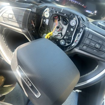 Bayside Chrysler Jeep Dodge - Car Dealers Near Me - Bayside, New York