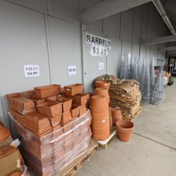 Advanced Liquidators - Small garden section