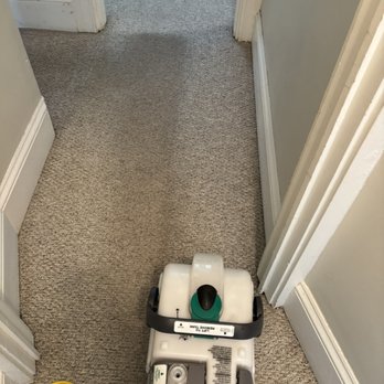 Devlin Carpet Cleaning - Hot water deep cleaning extraction on Berber carpet - Carpet Cleaning Near Me - Plymouth, Massachusetts