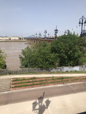 Pont de Pierre by null