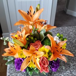 AJ’S Flowers And Gifts