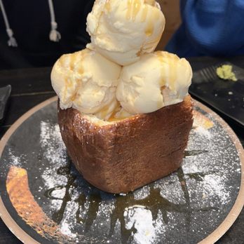 Hachi - Honey toast w/ vanilla ice cream - Japanese Near Me - Portland, Oregon
