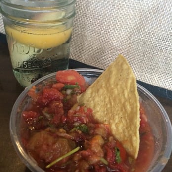Suncrest Gardens Pizza Farm - Mason jar sangria with chips & salsa - Pizza Near Me - Cochrane, Wisconsin Suncrest Gardens Pizza Farm - Mason jar sangria with chips & salsa - Pizza Near Me - Cochrane, Wisconsin