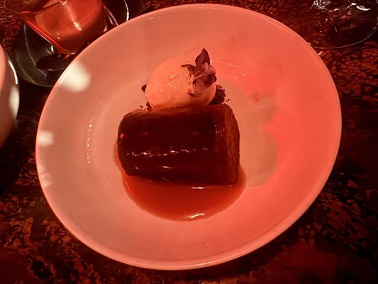 314 W 11th St by null