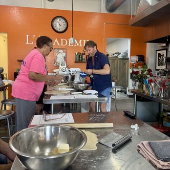 L'Academie Baking & Cooking School - Cooking Schools Near Me - Gilbert, Arizona