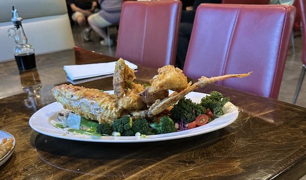 Zabb Thai & Sushi by null