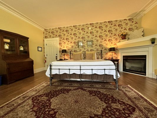 Four Chimneys Inn & Restaurant by null