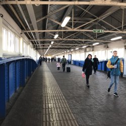 Richmond Station - There are so many lines in Richmond station.  Do you know very famous movie " Melody" by Alan Parker.  This station was used at final scene