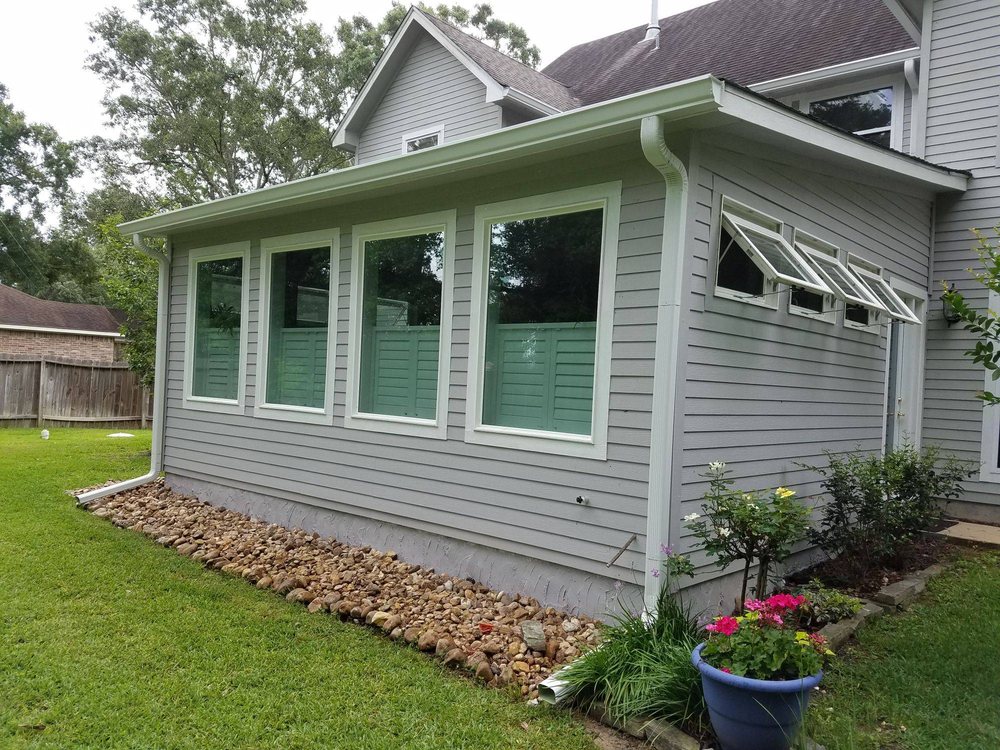 Slide of Laccs Construction Pros