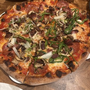 Onyx Wood Fire Pizza - Combo pizza - Pizza Near Me - Springdale, Utah Onyx Wood Fire Pizza - Combo pizza - Pizza Near Me - Springdale, Utah