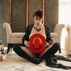 Boudoir By Mina