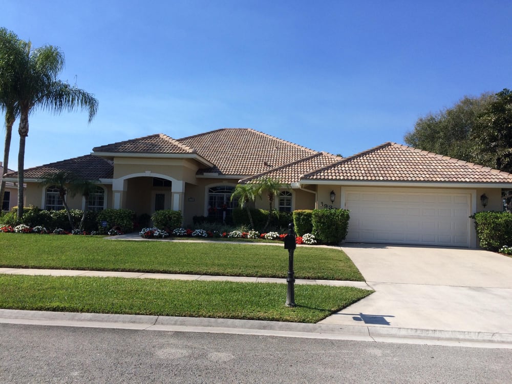 Slide of KLR Roofing