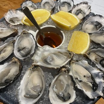 The Lakehouse - Oysters - New American Near Me - Bellevue, Washington The Lakehouse - Oysters - New American Near Me - Bellevue, Washington