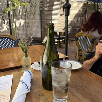 Lunetta All Day - Patio vibes - American Near Me - Santa Monica, California Lunetta All Day - Patio vibes - American Near Me - Santa Monica, California