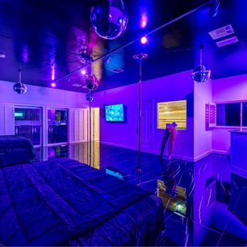 KOZAK Ukrainian Services - Painted cabinets, new floors, painted ceilings and walls - Tiling Near Me - Las Vegas, Nevada
