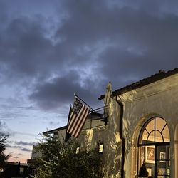 Slay Italian Kitchen - Exterior