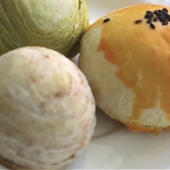 Heartland Cafe & Mart - Taro moon cake - Vegetarian Near Me - Walnut, California