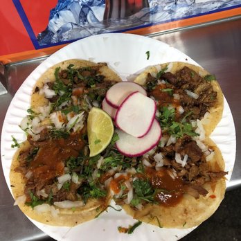 Tacos Y Burritos El Pariente - Food Trucks Near Me - La Puente, California Tacos Y Burritos El Pariente - Food Trucks Near Me - La Puente, California