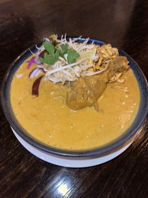 SpoonFull Thai Kitchen & Bar by null