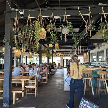 Napali Brewing - Inside - Brewpubs Near Me - Kapaʻa, Hawaii Napali Brewing - Inside - Brewpubs Near Me - Kapaʻa, Hawaii