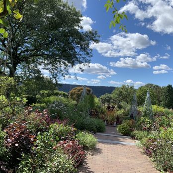 Wave Hill Public Garden - Venues & Event Spaces Near Me - Bronx, New York