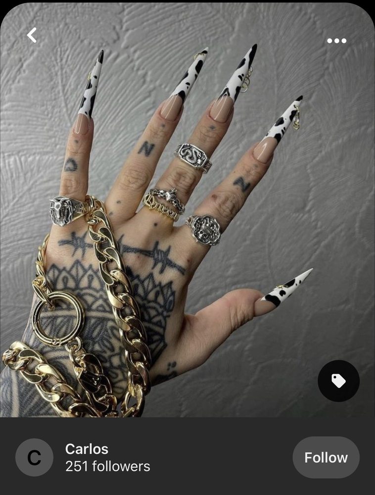 CLASSY Nails And Spa Logo