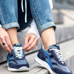 new balance alderwood