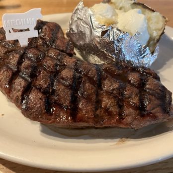 Cattleman's Roadhouse - 20 oz Sirloin Steak - American Near Me - New Albany, Indiana Cattleman's Roadhouse - 20 oz Sirloin Steak - American Near Me - New Albany, Indiana